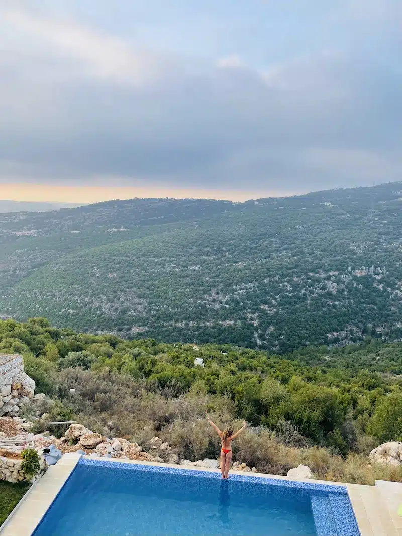 Ich in einem Berghaus im Libanon