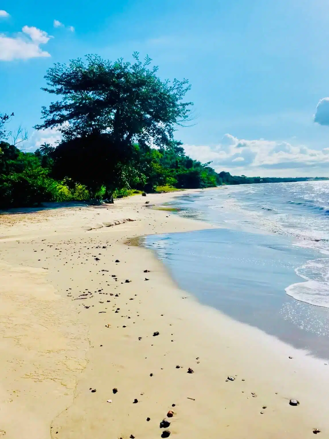 Quinam Strand im Süden von Trnidad